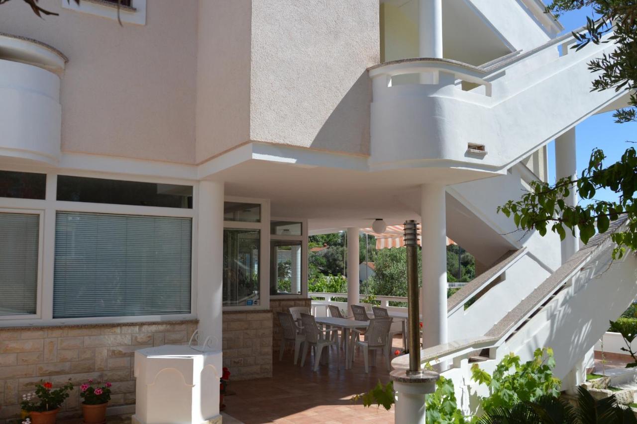 Apartments And Rooms By The Sea Jakisnica, Pag - 4160 伦 外观 照片