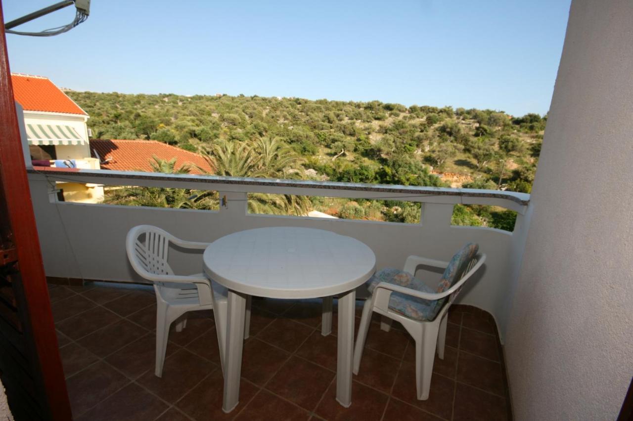 Apartments And Rooms By The Sea Jakisnica, Pag - 4160 伦 外观 照片