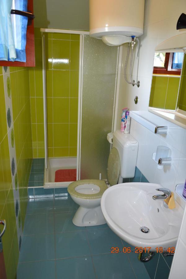 Apartments And Rooms By The Sea Jakisnica, Pag - 4160 伦 外观 照片