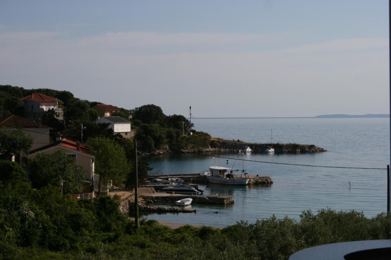 Apartments And Rooms By The Sea Jakisnica, Pag - 4160 伦 外观 照片